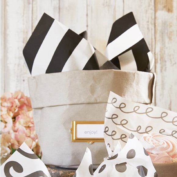 Santa Barbara DS Arabesque Paper Liners 12 count new in package - Picture 2 of 3